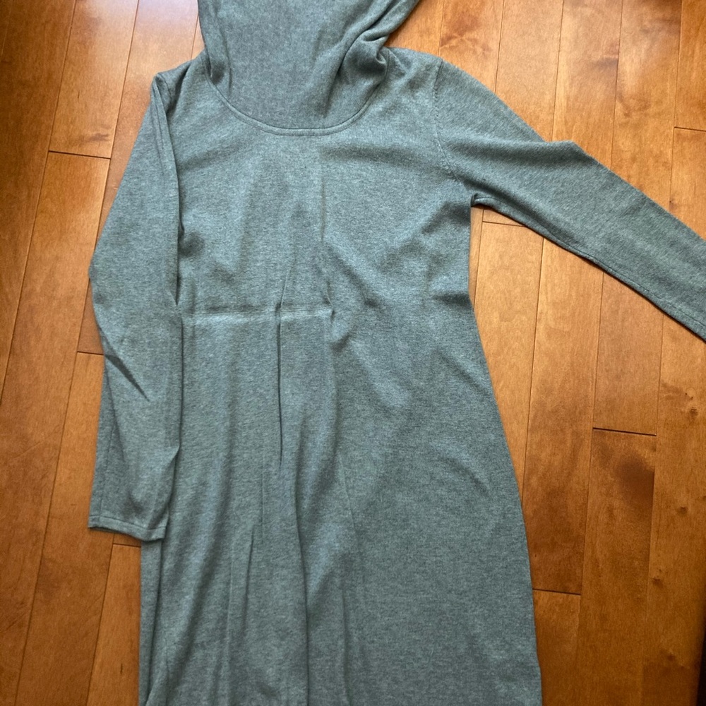 Women’s Saks 5th Ave. turtleneck dress